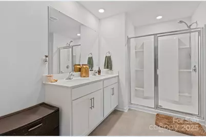 919 Rock Haven Drive, Charlotte, NC 28216 - Photo 23