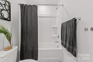 919 Rock Haven Dr, Charlotte, NC 28216 - Photo 29