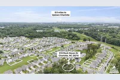 919 Rock Haven Drive, Charlotte, NC 28216 - Photo 33