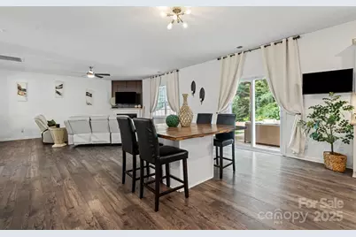 919 Rock Haven Drive, Charlotte, NC 28216 - Photo 11