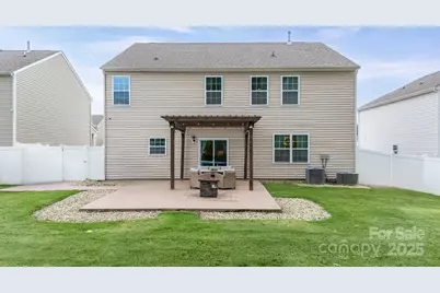 919 Rock Haven Drive, Charlotte, NC 28216 - Photo 15