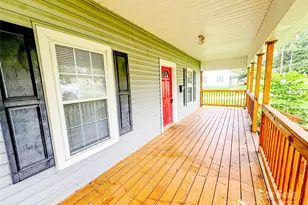 818 Grier St, Lincolnton, NC 28092 - Photo 1