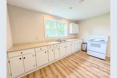 818 Grier Street, Lincolnton, NC 28092 - Photo 9