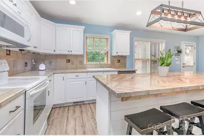 11855 Sam Black Road, Midland, NC 28107 - Photo 9