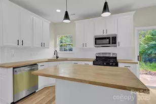 12016 Gemstone Ct, Charlotte, NC 28269 - Photo 13