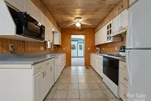 140 Hangin Dog Ln, Lake Toxaway, NC 28747 - Photo 7