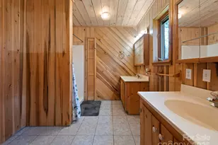 140 Hangin Dog Ln, Lake Toxaway, NC 28747 - Photo 17