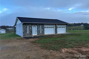 2022 Friendship Church Rd, Taylorsville, NC 28681 - Photo 9