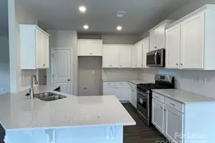 15904 Capps Rd, Charlotte, NC 28278 - Photo 5