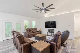 152 Postell Dr, Statesville, NC 28625 - Photo 5