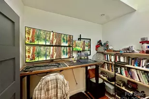 1005 Zinc Ln, Charlotte, NC 28205 - Photo 17