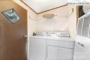 111 Oxford Ln, Blowing Rock, NC 28605 - Photo 25