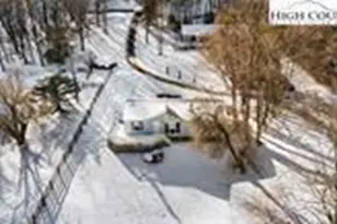 111 Oxford Ln, Blowing Rock, NC 28605 - Photo 33