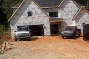 5019 Ardenwoods Dr, Charlotte, NC 28215 - Photo 3