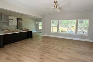 5019 Ardenwoods Dr, Charlotte, NC 28215 - Photo 7