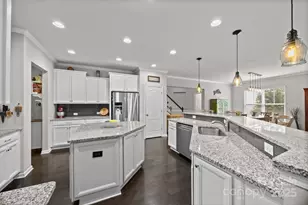 18804 Avery Park Dr, Cornelius, NC 28031 - Photo 15