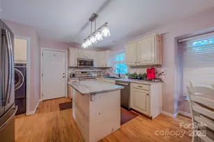 303 Theron Ct, Candler, NC 28715 - Photo 11