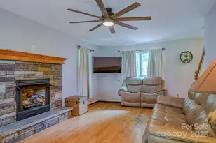 303 Theron Ct, Candler, NC 28715 - Photo 7