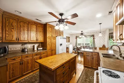 16415 Capps Road, Charlotte, NC 28278 - Photo 11