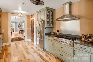 52 Shorewood Dr, Asheville, NC 28804 - Photo 11