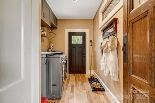 52 Shorewood Dr, Asheville, NC 28804 - Photo 19