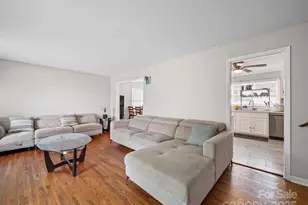 7335 Meadowdale Ln, Charlotte, NC 28212 - Photo 3