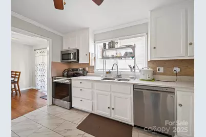 7335 Meadowdale Lane, Charlotte, NC 28212 - Photo 11