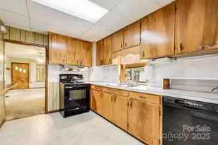 141 Macedonia Rd, Asheville, NC 28804 - Photo 9