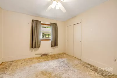 141 Macedonia Road, Asheville, NC 28804 - Photo 17