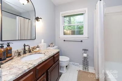 936 Toxaway Drive, Hendersonville, NC 28791 - Photo 13