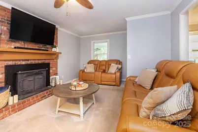 936 Toxaway Drive, Hendersonville, NC 28791 - Photo 5