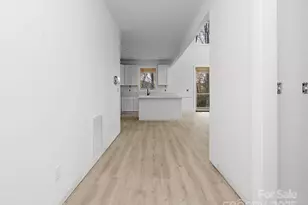 365 Cherokee Cir, Lake Toxaway, NC 28747 - Photo 15