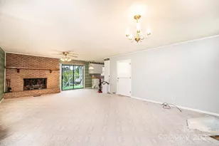 2541 Raintree St, Connelly Springs, NC 28612 - Photo 3