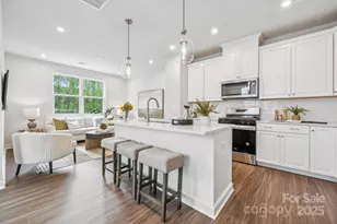 3062 Finchborough Ct, Charlotte, NC 28269 - Photo 5