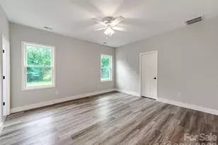 776 S Grove St, Lincolnton, NC 28092 - Photo 25