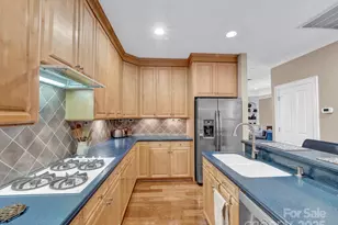 526 N Church St, Charlotte, NC 28202 - Photo 21