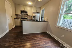 307 French St, Charlotte, NC 28216 - Photo 9