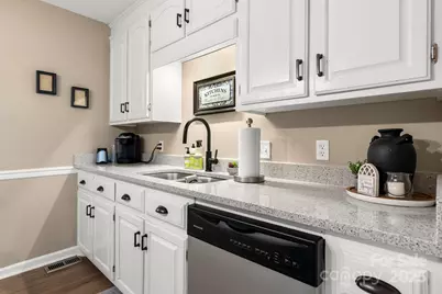 2169 E Winds Avenue, Morganton, NC 28655 - Photo 7