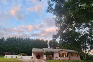 2309 Briarwood Street SW, Lenoir, NC 28645 - Photo 3