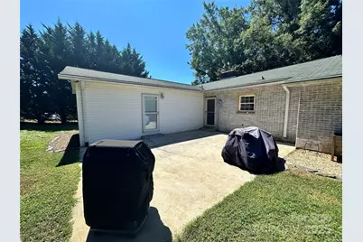 2309 Briarwood Street SW, Lenoir, NC 28645 - Photo 35