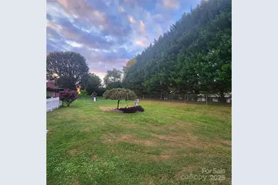 2309 Briarwood Street SW, Lenoir, NC 28645 - Photo 15