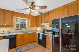 27 Eden Glen Rd, Black Mountain, NC 28711 - Photo 15