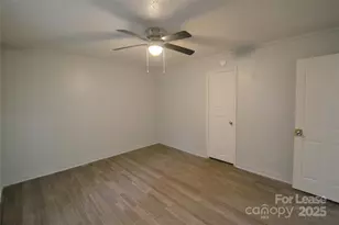 1009 Plymouth St, Gastonia, NC 28054 - Photo 9