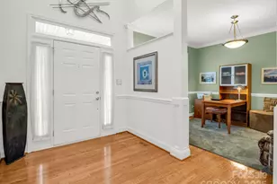 2137 6th St NW, Hickory, NC 28601 - Photo 5