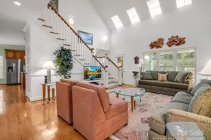 2137 6th St NW, Hickory, NC 28601 - Photo 7