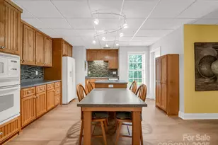 2137 6th St NW, Hickory, NC 28601 - Photo 35