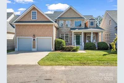 2137 6th Street NW, Hickory, NC 28601 - Photo 1