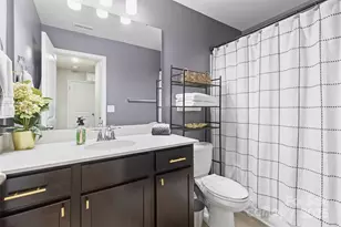 8048 Alderton Ln, Charlotte, NC 28215 - Photo 31