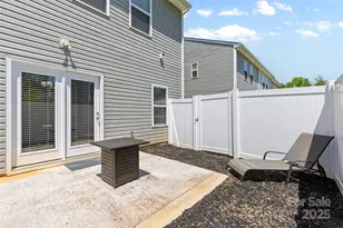 8048 Alderton Ln, Charlotte, NC 28215 - Photo 35