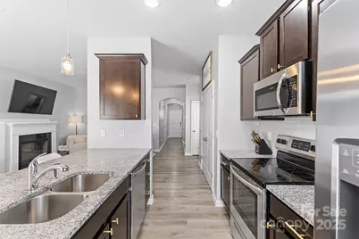 8048 Alderton Lane, Charlotte, NC 28215 - Photo 17